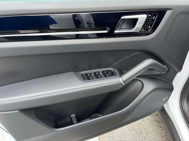 2021 Porsche Cayenne Cayenne