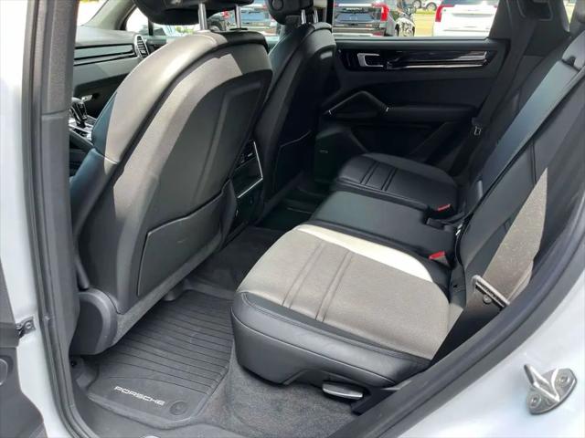 2021 Porsche Cayenne Cayenne