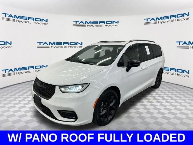 2025 Chrysler Pacifica Limited for sale in Hoover, AL
