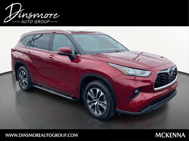 2020 Toyota Highlander XLE for sale in McKenna, WA