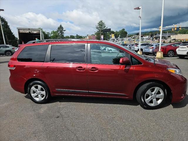 2011 Toyota Sienna LE V6