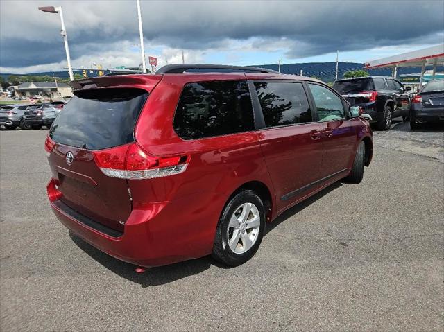 2011 Toyota Sienna LE V6