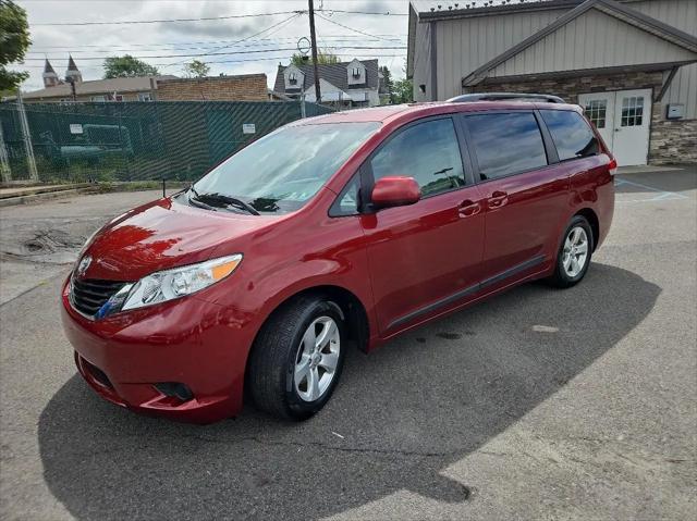 2011 Toyota Sienna LE V6