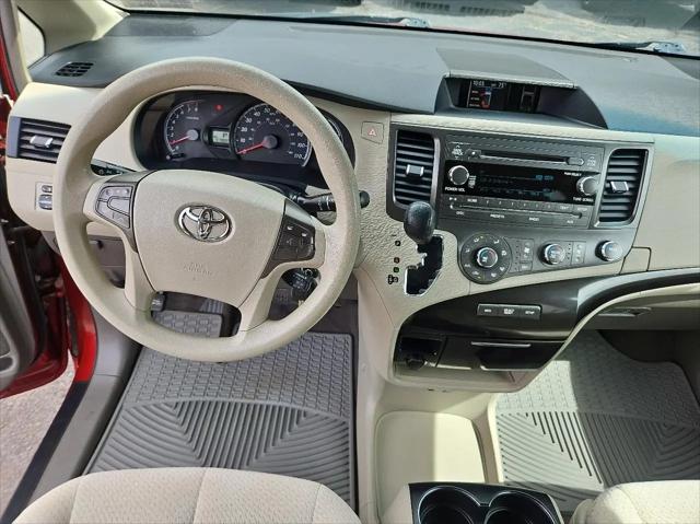 2011 Toyota Sienna LE V6