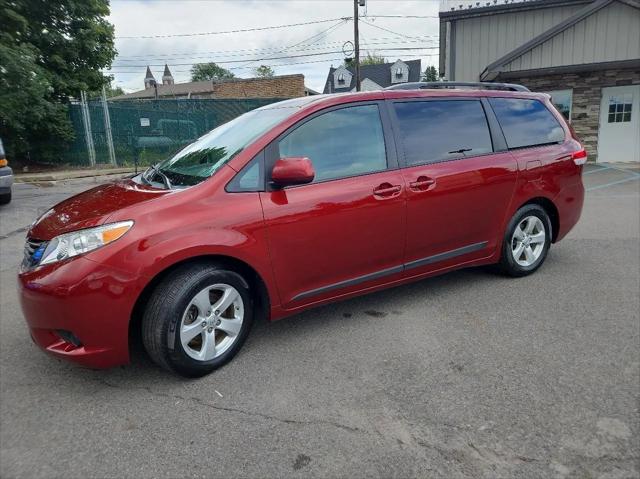 2011 Toyota Sienna LE V6