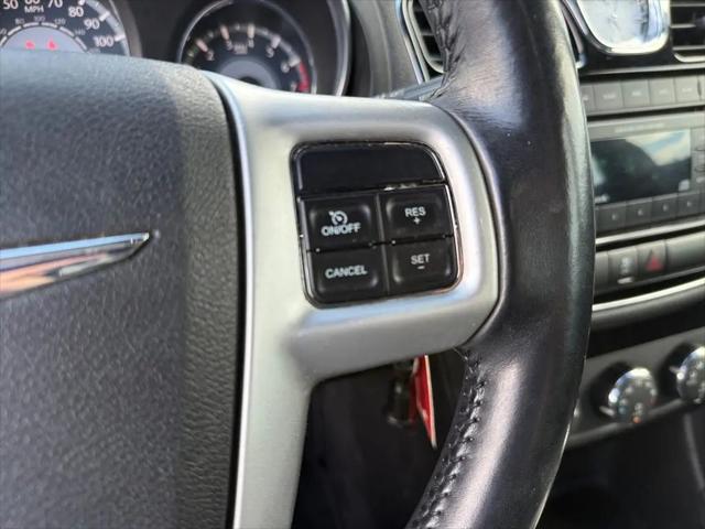 2014 Chrysler 200 Touring