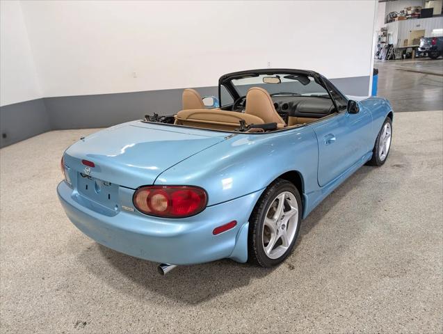 2002 Mazda MX-5 Cloth