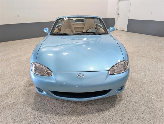 2002 Mazda MX-5 Cloth