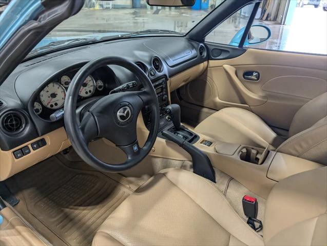 2002 Mazda MX-5 Cloth