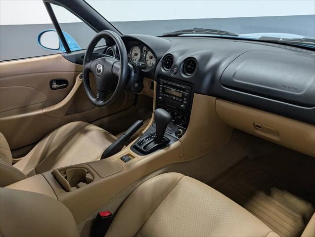 2002 Mazda MX-5 Cloth