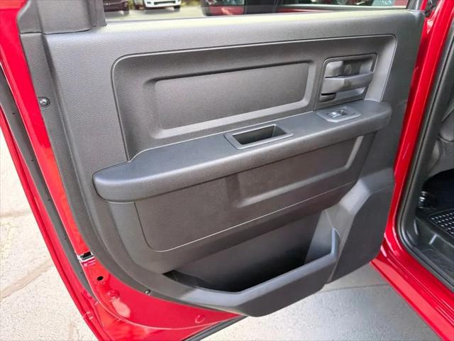 2026 Ram 3500 Tradesman Crew Cab 4x4 8 Box