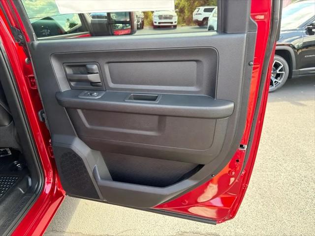 2026 Ram 3500 Tradesman Crew Cab 4x4 8 Box