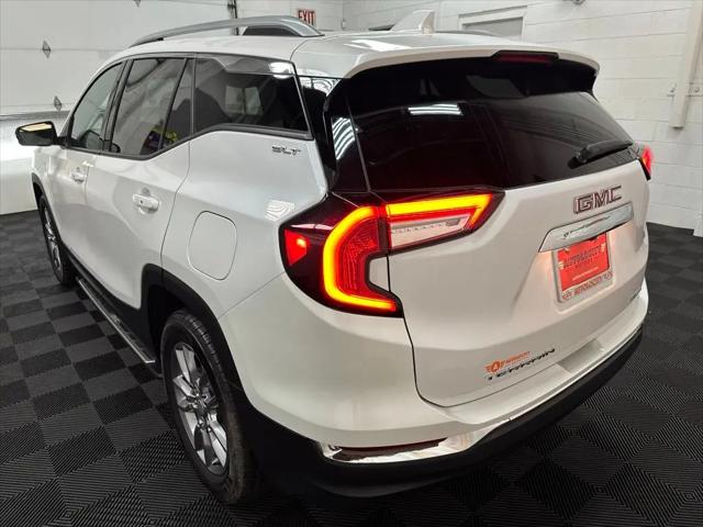 2022 GMC Terrain AWD SLT