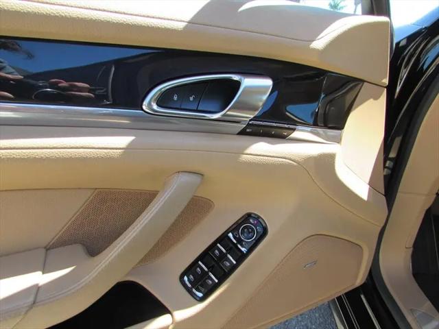 2015 Porsche Panamera Panamera