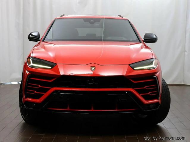 2020 Lamborghini Urus Standard