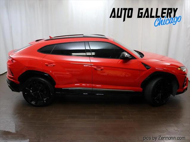 2020 Lamborghini Urus Standard