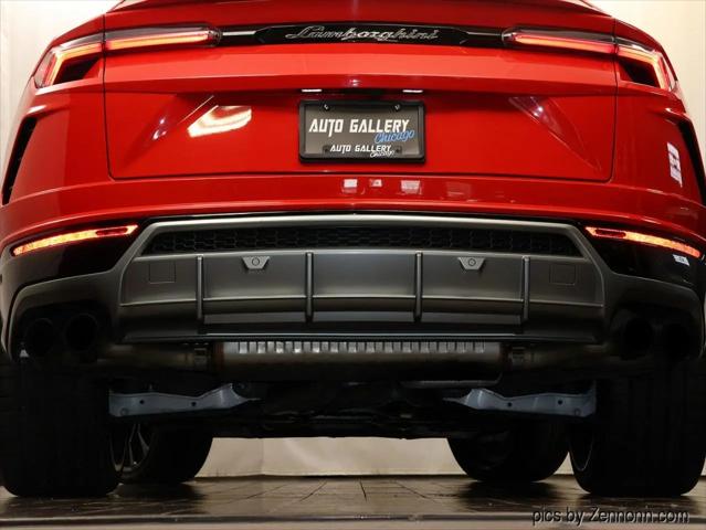 2020 Lamborghini Urus Standard