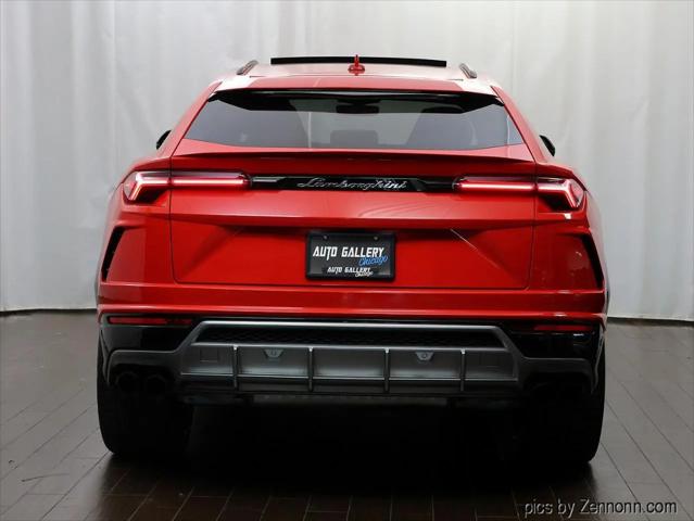 2020 Lamborghini Urus Standard