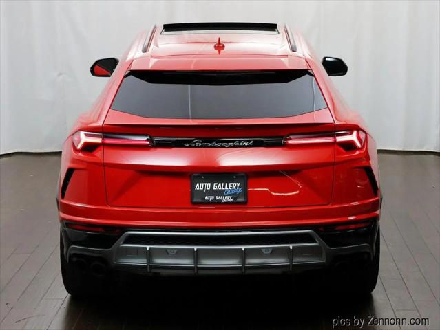 2020 Lamborghini Urus Standard