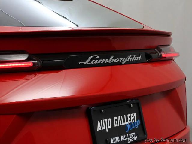 2020 Lamborghini Urus Standard