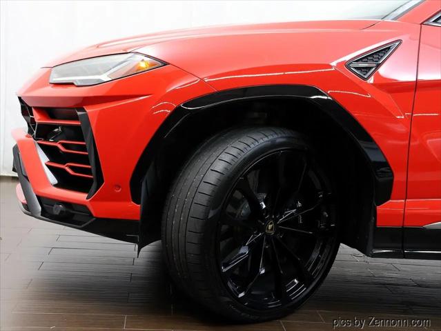2020 Lamborghini Urus Standard