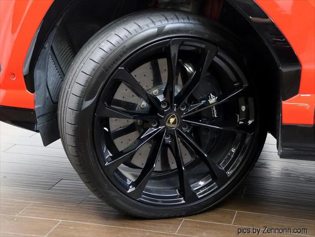 2020 Lamborghini Urus Standard