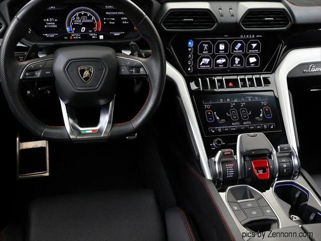 2020 Lamborghini Urus Standard