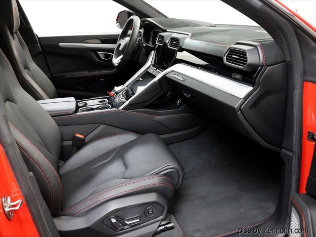 2020 Lamborghini Urus Standard