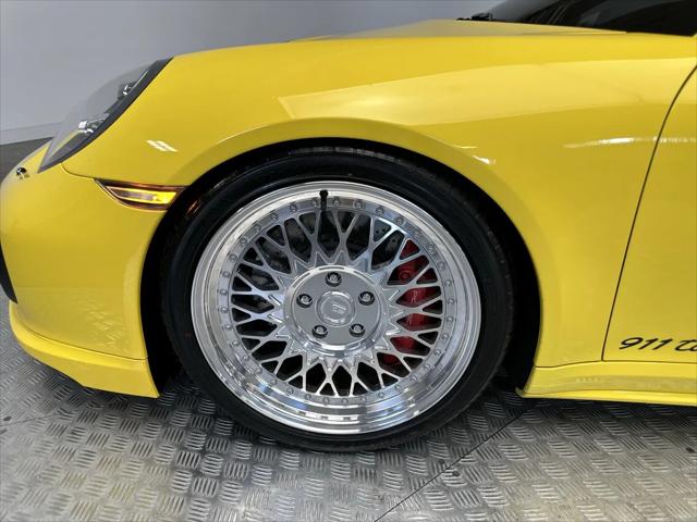 2017 Porsche 911 Turbo