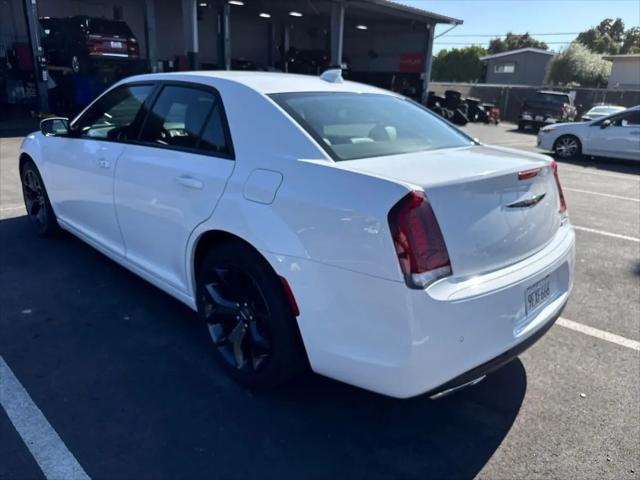 2021 Chrysler 300 300S