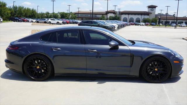 2018 Porsche Panamera 4
