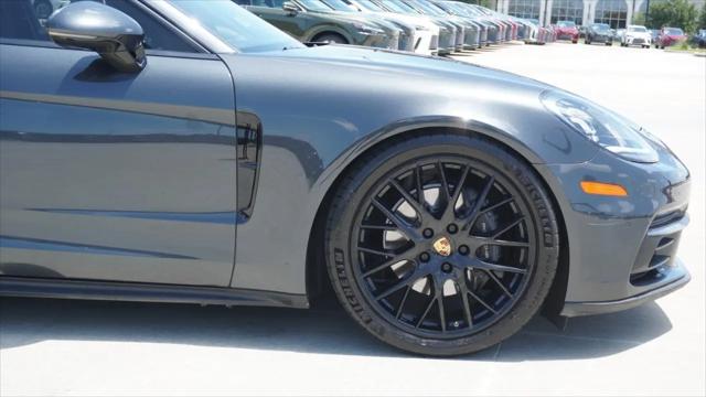 2018 Porsche Panamera 4