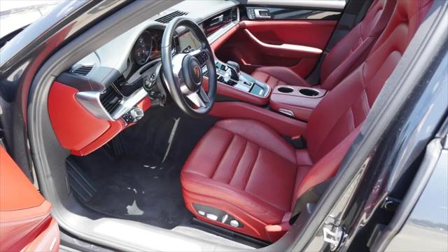 2018 Porsche Panamera 4
