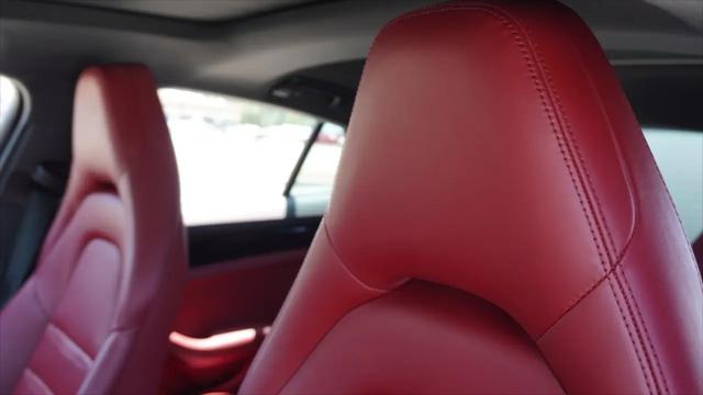 2018 Porsche Panamera 4