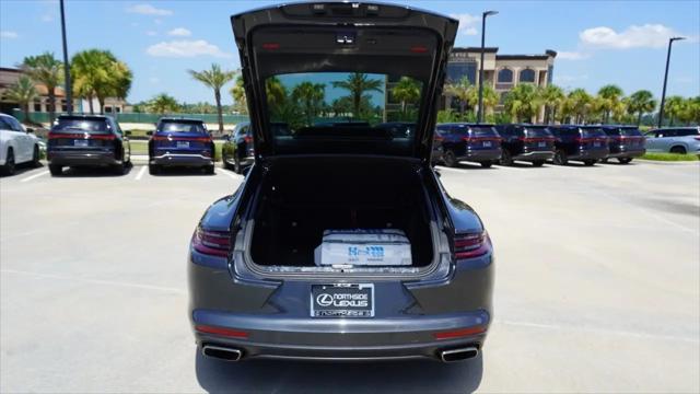 2018 Porsche Panamera 4