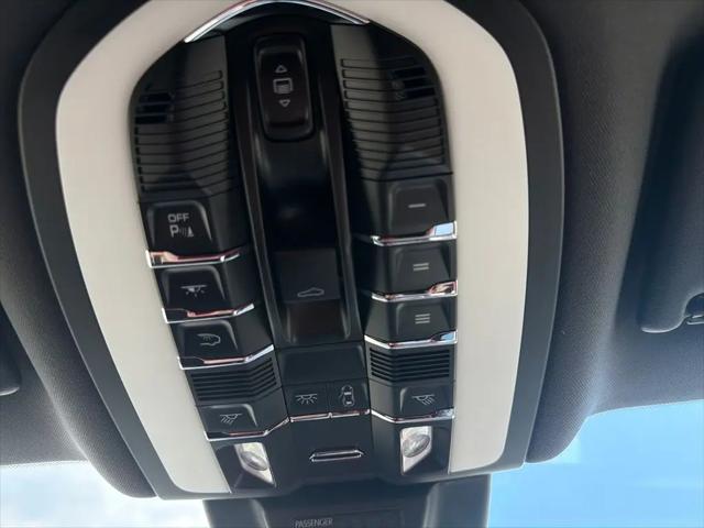 2025 Porsche Macan Macan