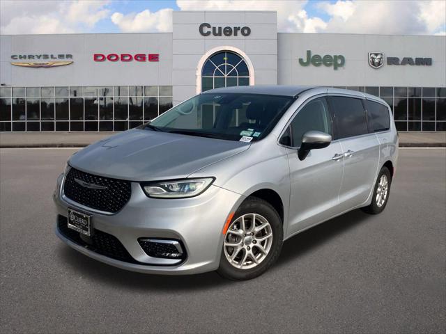 2023 Chrysler Pacifica Touring L for sale in Cuero, TX