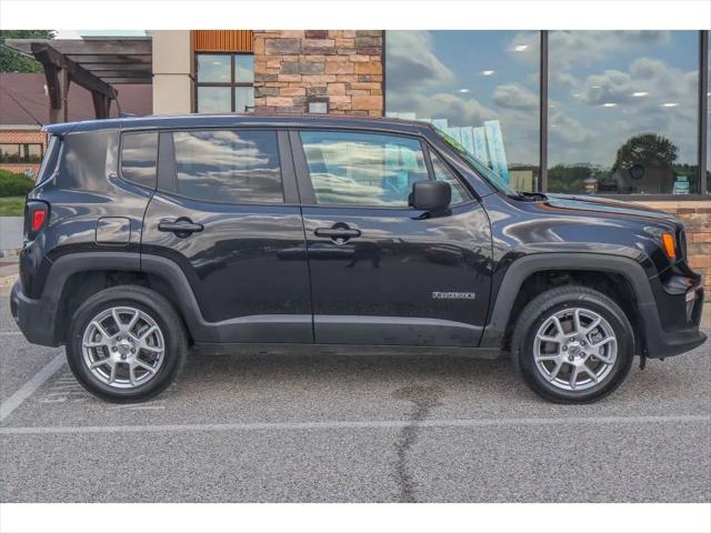 2023 Jeep Renegade Latitude 4x4 for sale in Dover, PA