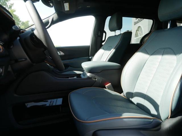 2027 Chrysler Pacifica Pinnacle