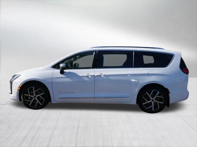 2027 Chrysler Pacifica Pinnacle