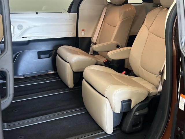 2021 Toyota Sienna Limited