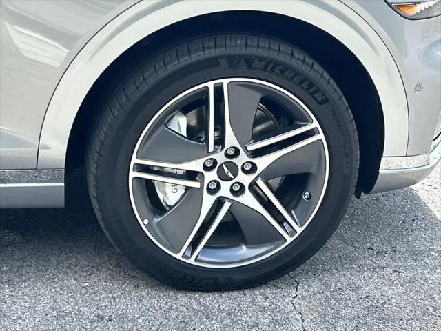 2026 Genesis GV70 Prestige AWD