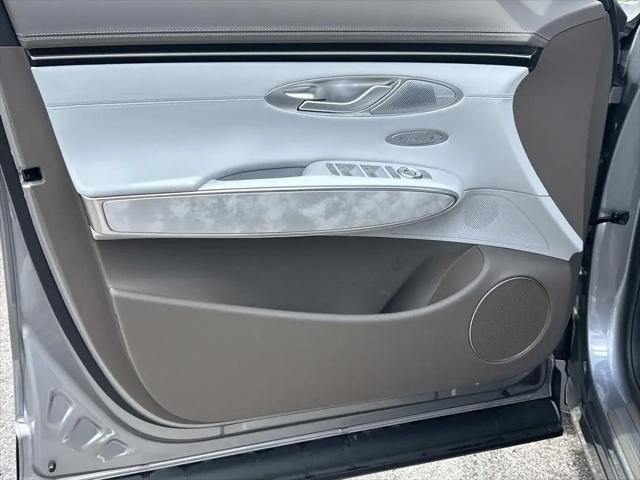 2026 Genesis GV70 Prestige AWD