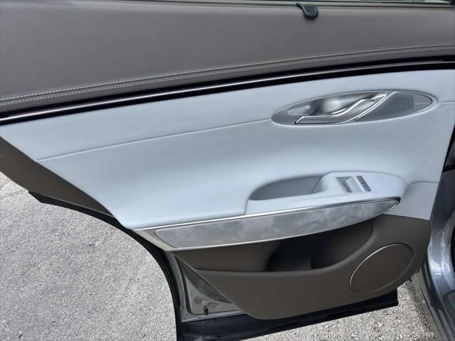 2026 Genesis GV70 Prestige AWD