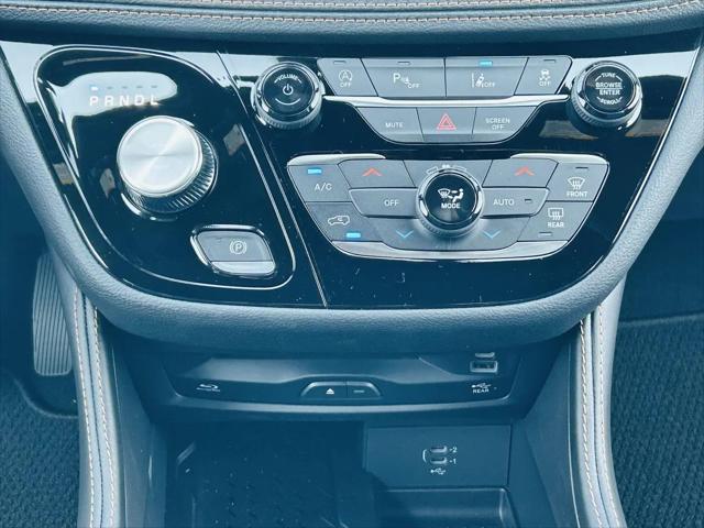 2027 Chrysler Pacifica Pinnacle
