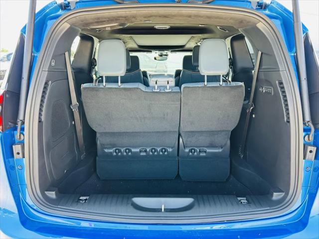 2027 Chrysler Pacifica Pinnacle