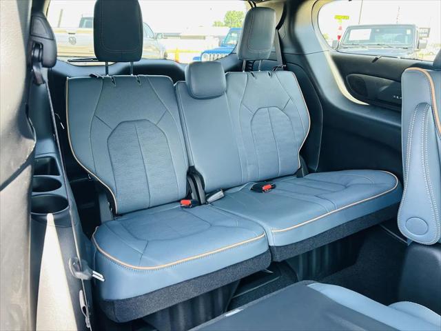 2027 Chrysler Pacifica Pinnacle