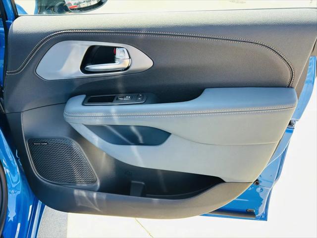 2027 Chrysler Pacifica Pinnacle