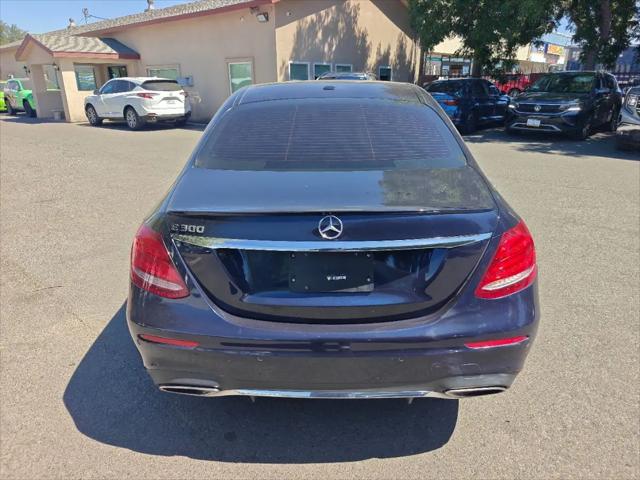 2018 Mercedes-Benz E-CLASS E 300 E 300
