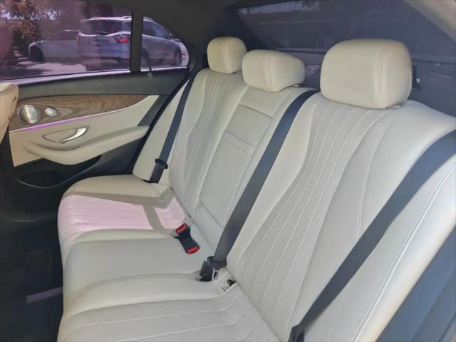 2018 Mercedes-Benz E-CLASS E 300 E 300
